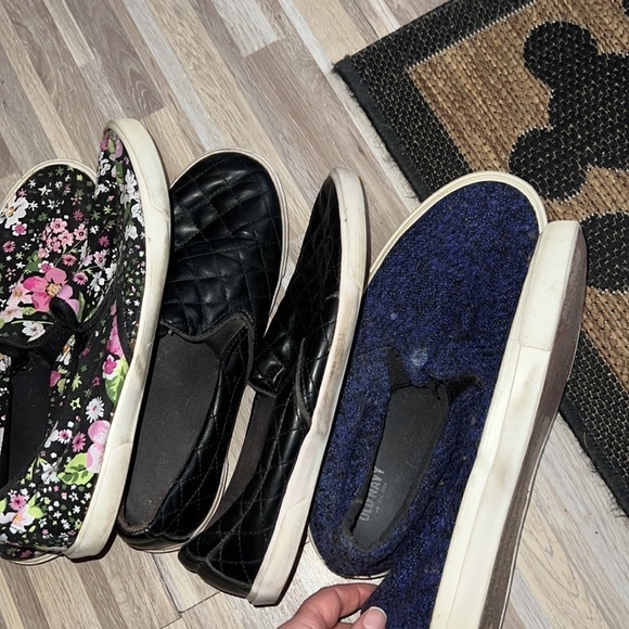 Old navy slide on sneaker bundle of three - Picture 6 of 7